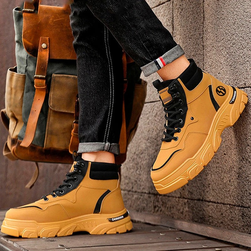 Bota Masculina Vallor em Couro Legítimo Ortopédica e Sola Antiderrapante +BRINDES: Relógio, Carteira e Óculos de Sol