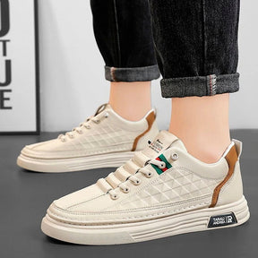 Tênis Casual Ortopédico Masculino Alvion em Couro e Sola Antiderrapante +BRINDES: Relógio, Cinto e Carteira